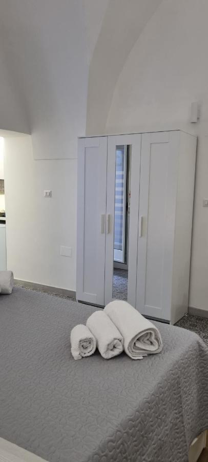 Amarcord Apartment บรินดิซิ ภายนอก รูปภาพ